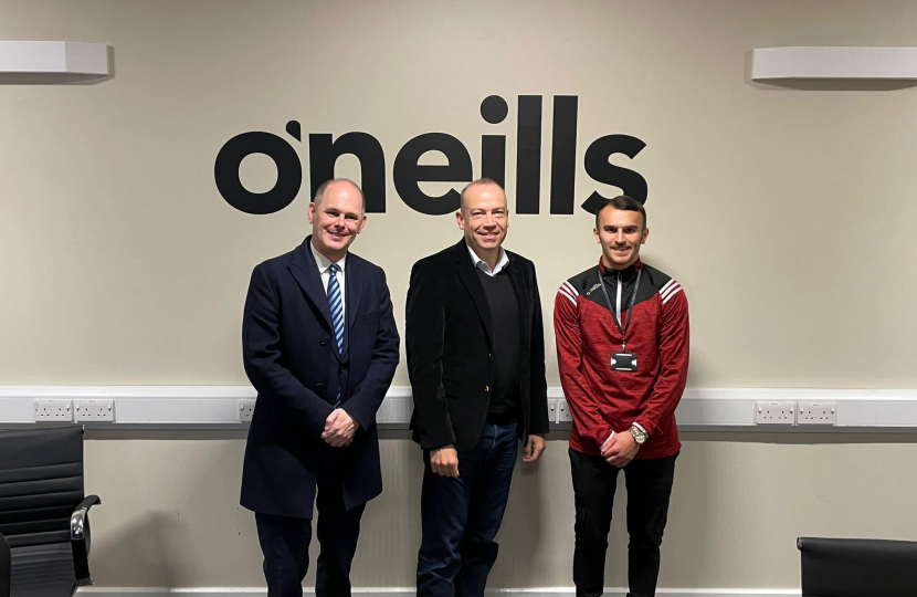 James Grundy MP and Northern Ireland Secretary Visit O'Neills in Leigh 2